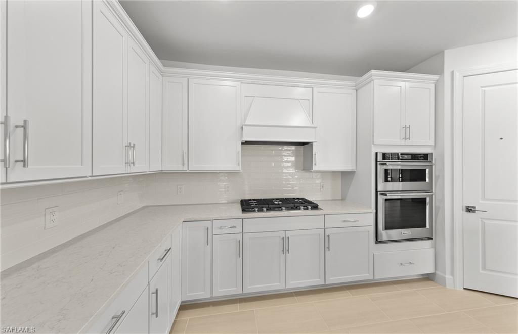 15832 Blue Ridge Way Property Photo 11