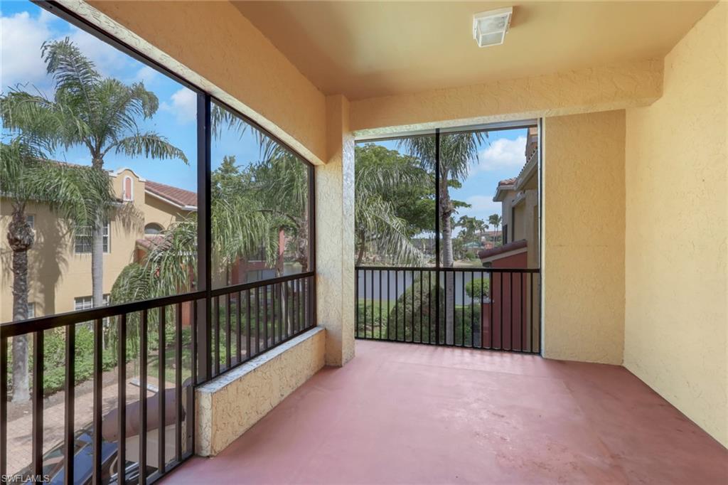 8524 Via Lungomare Cir 202 Property Photo 4