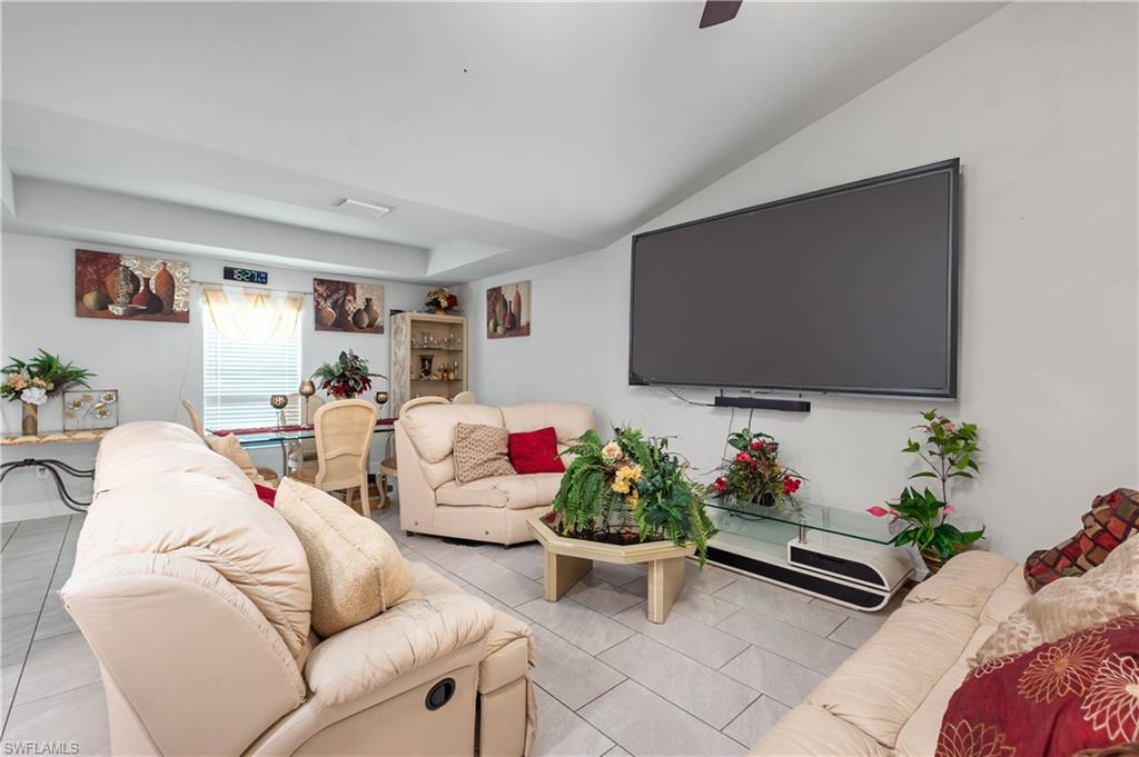 2618 Helen Cir Property Photo 12