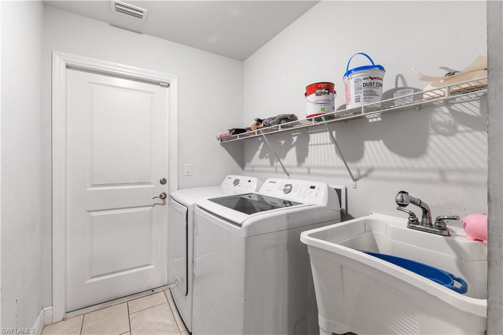 2618 Helen Cir Property Photo 18