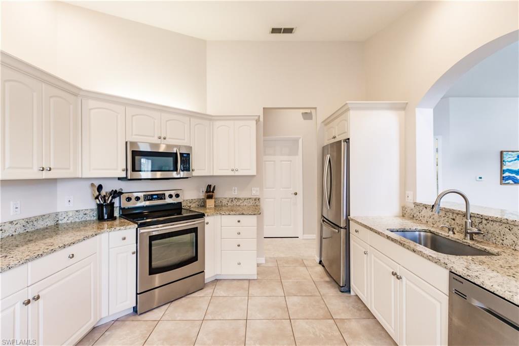 20101 Seagrove St 708 Property Photo 21