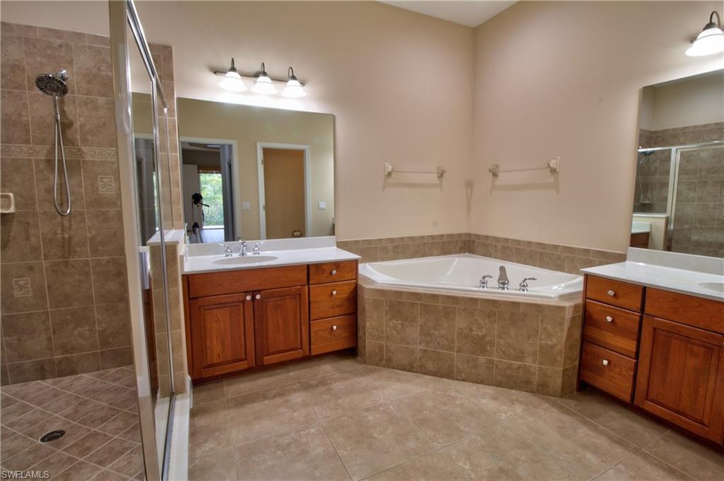 7848 Clemson St 6-202 Property Photo 10