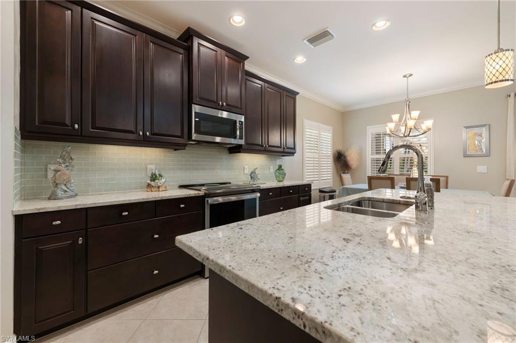 3557 Canopy Cir Property Photo 7