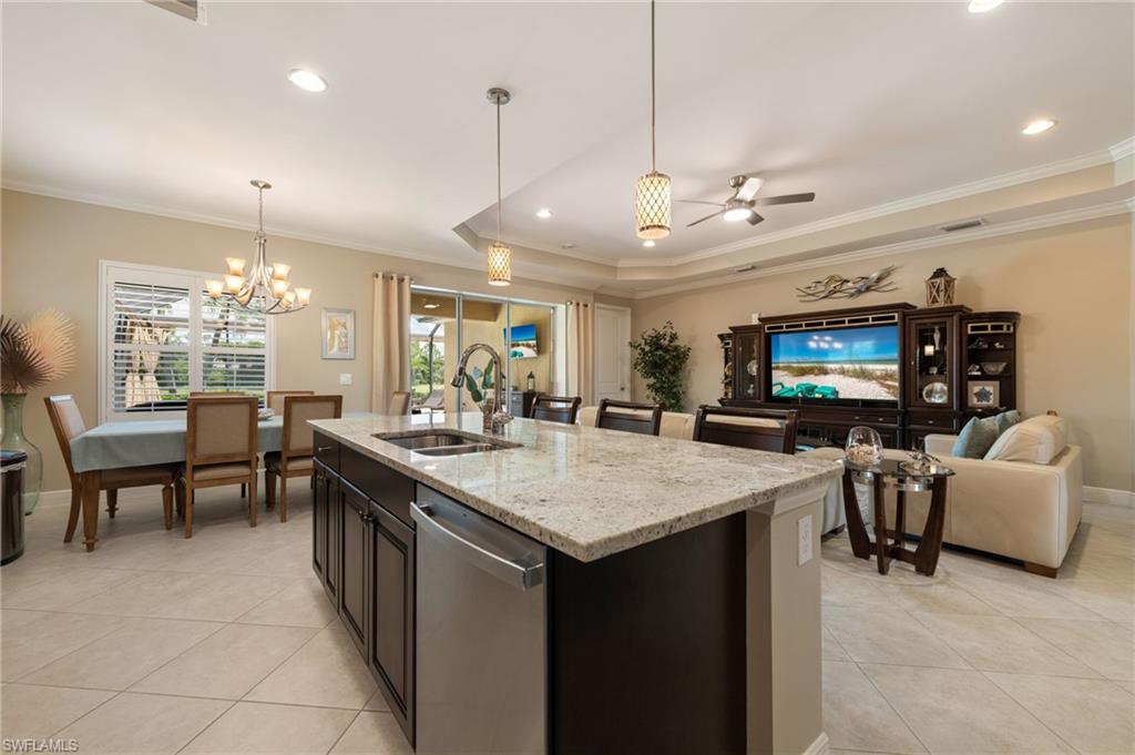 3557 Canopy Cir Property Photo 8