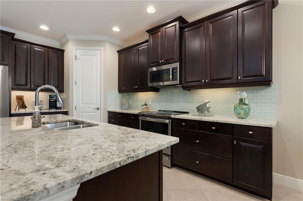 3557 Canopy Cir Property Photo 10