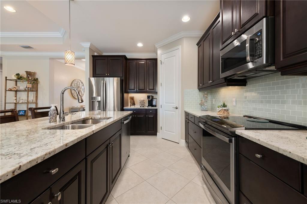 3557 Canopy Cir Property Photo 11