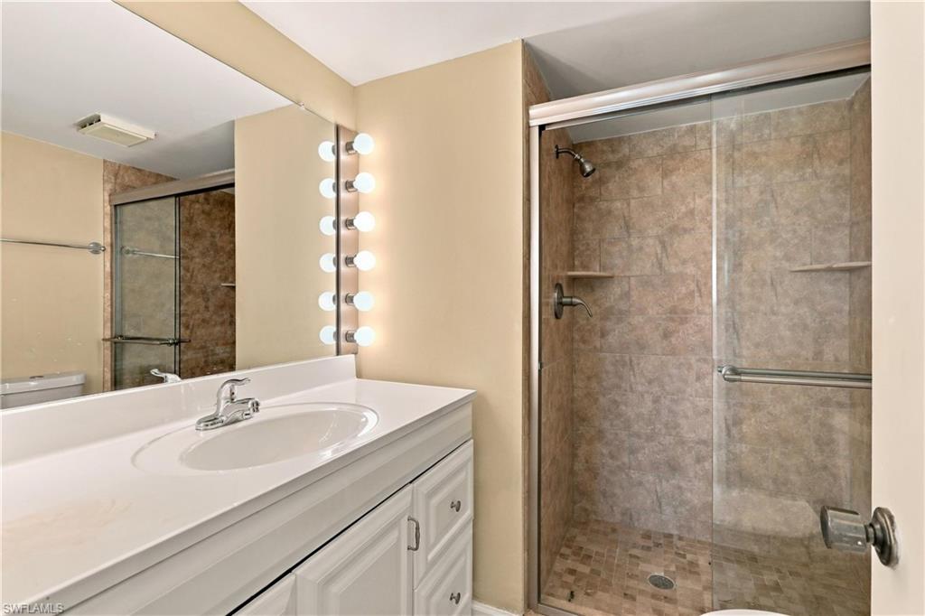 226033162 Property Photo 20