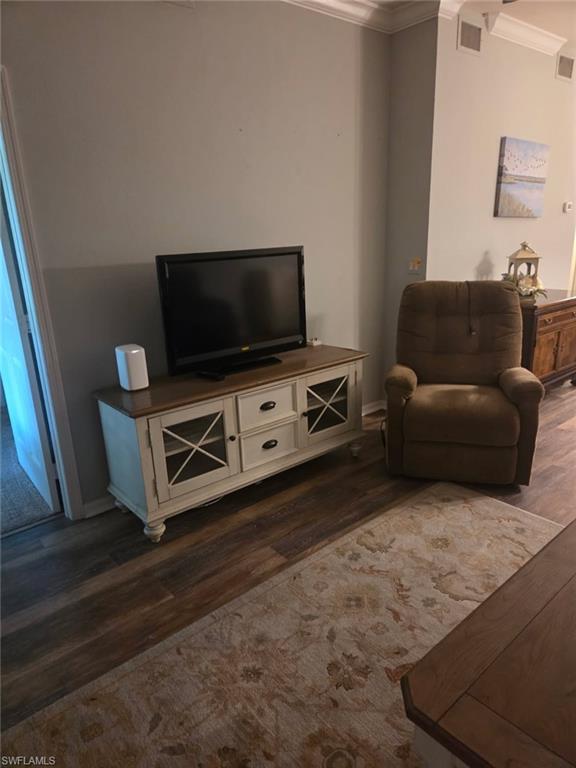 2280 Somerset Ridge Dr 102 Property Photo 2