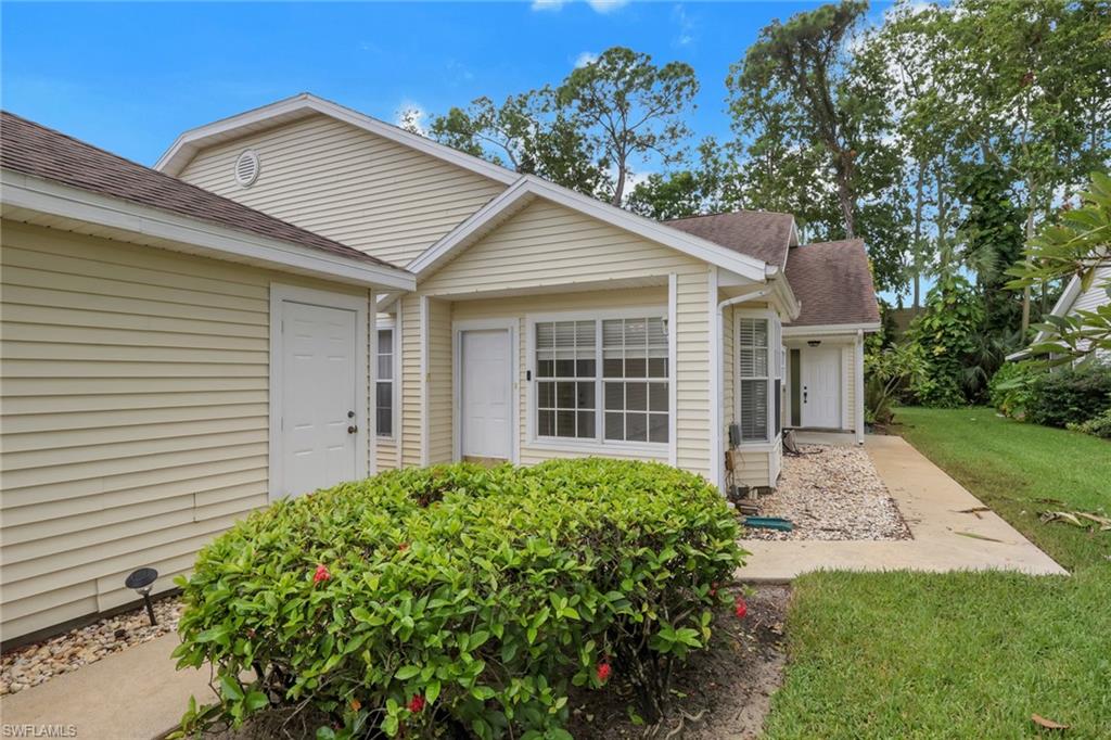 1413 Monarch Cir B4 Property Photo 2