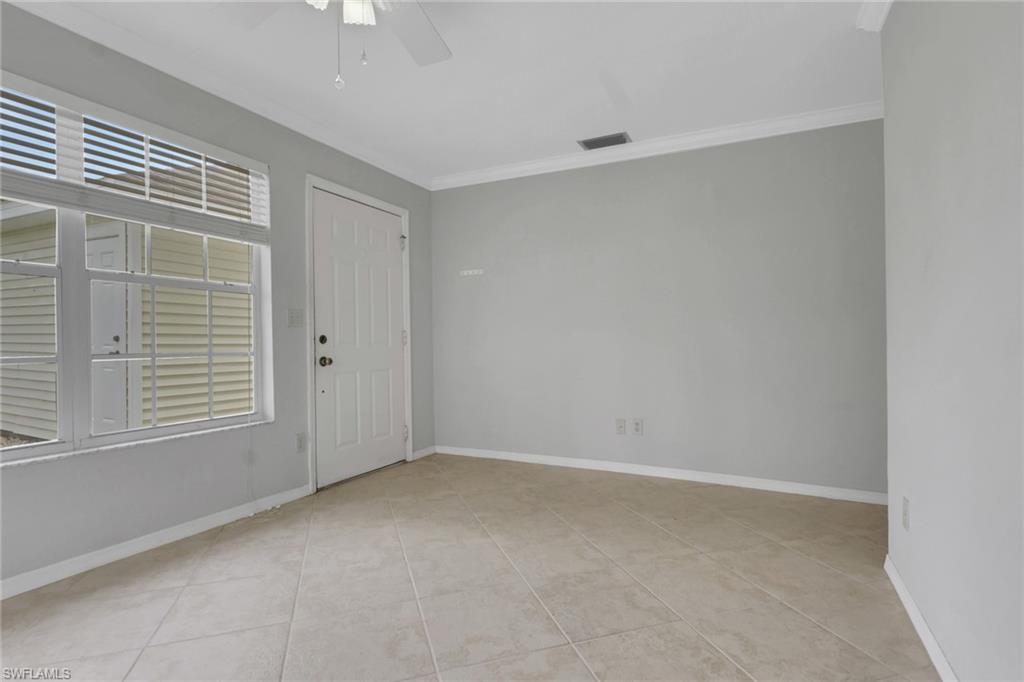 1413 Monarch Cir B4 Property Photo 14