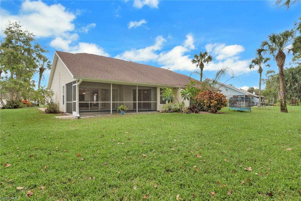 1413 Monarch Cir B4 Property Photo 24