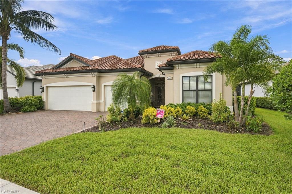 2324 Grenadines Way Property Photo 4