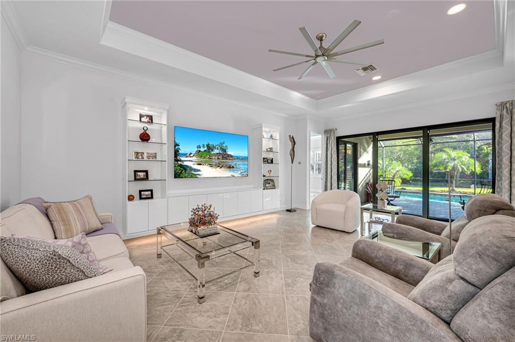 2324 Grenadines Way Property Photo 9