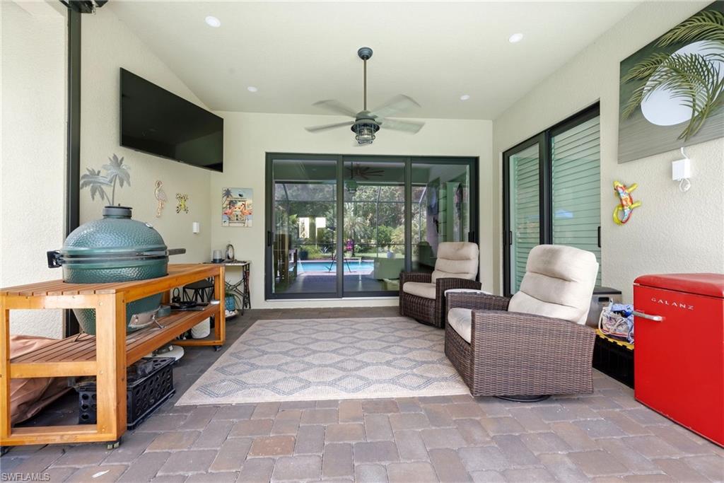 2324 Grenadines Way Property Photo 24