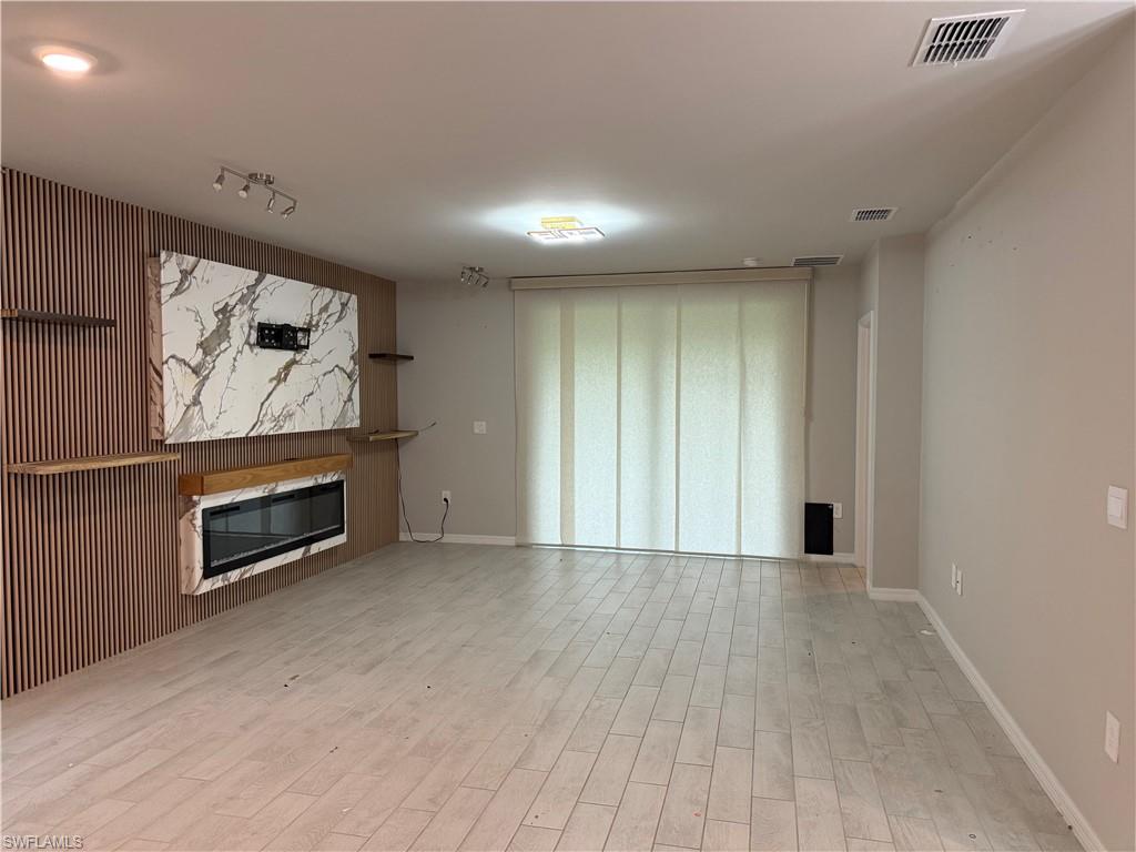 4996 Schubert Trl Property Photo 2