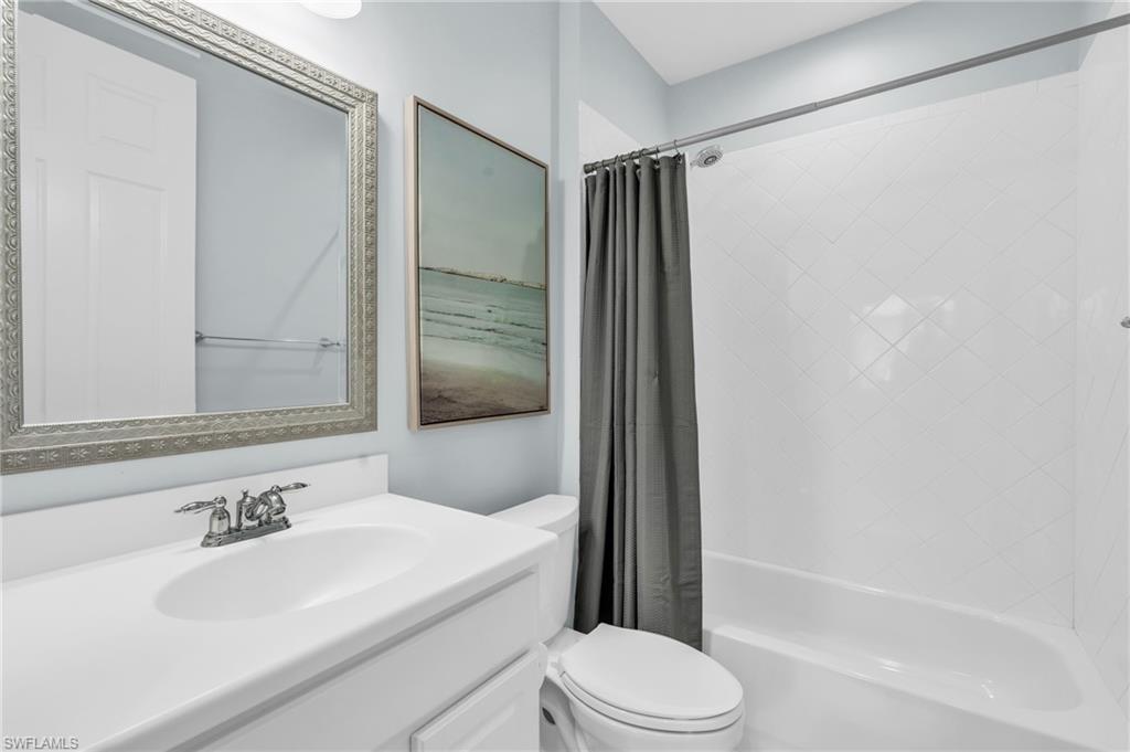 1391 Santiago Cir 902 Property Photo 32