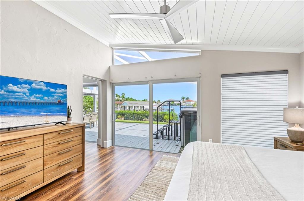 9 Pelican St E Property Photo 17