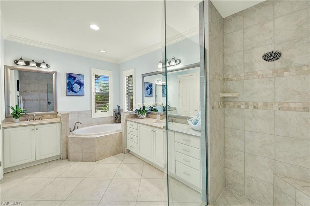 4560 Colony Villas Dr 1701 Property Photo 16