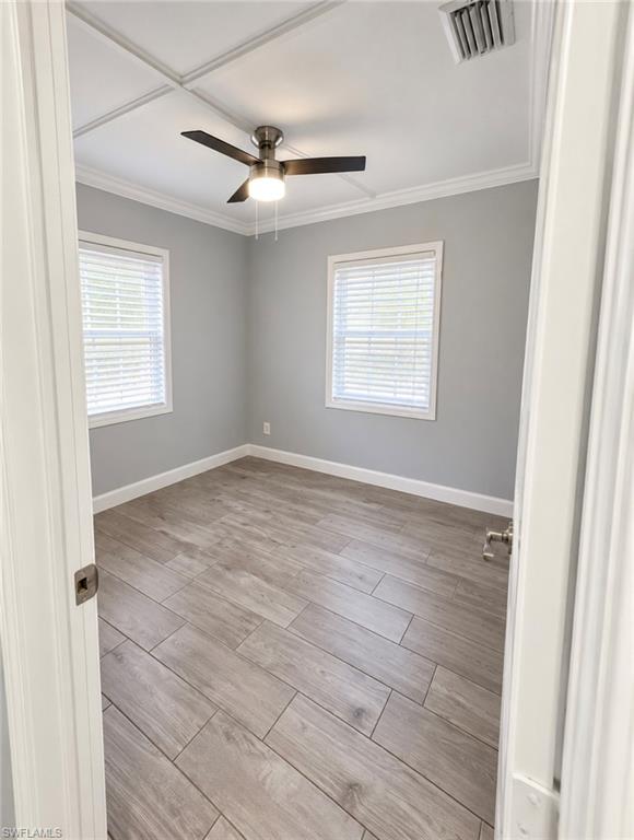 1140 4th Way Property Photo 7