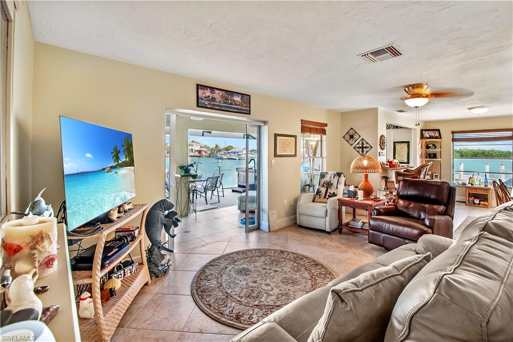 125 Pago Pago Dr E Property Photo 6