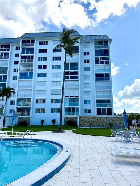 1717 Gulf Shore Blvd N 101 Property Photo 5
