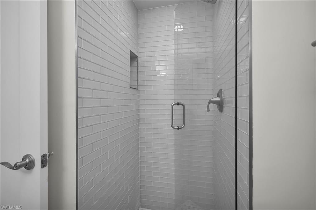 1215 Edington Pl M2 Property Photo 21