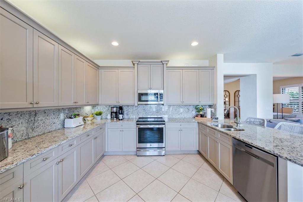 11546 Meadowrun Cir Property Photo 12
