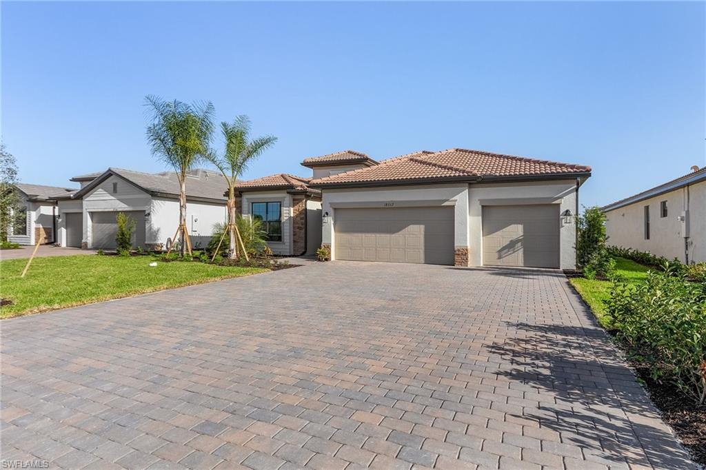 18312 Ridgeline Dr Property Photo 2