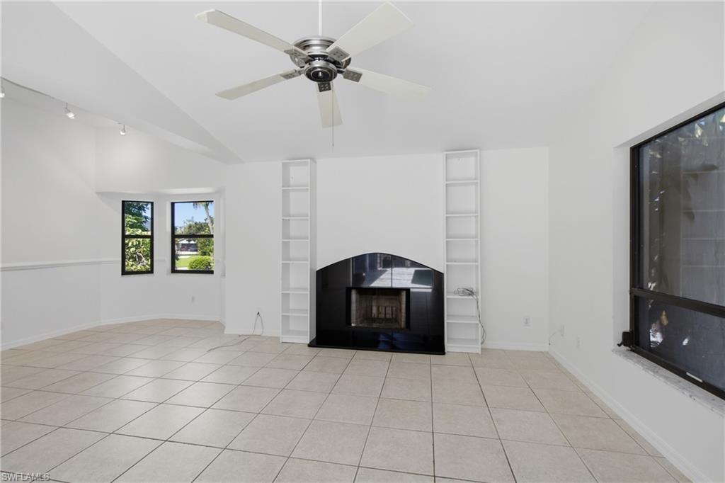 6040 Lake Grasmere Way Property Photo 13