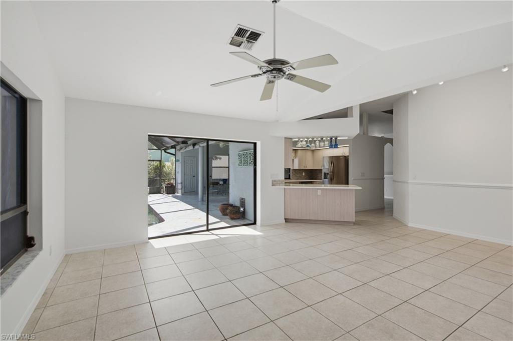 6040 Lake Grasmere Way Property Photo 15