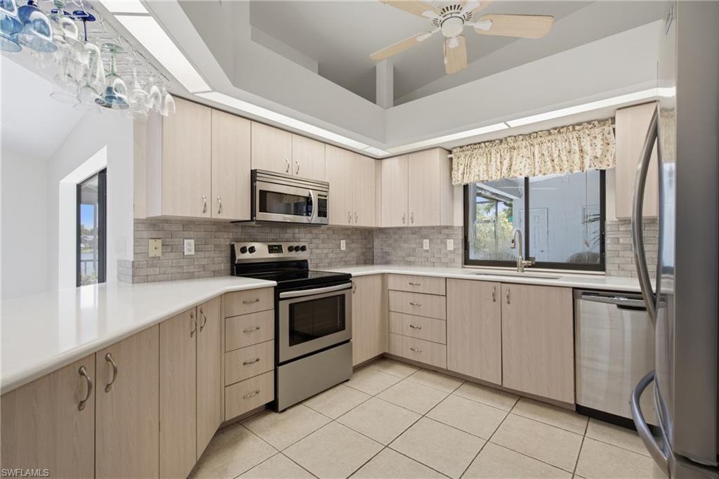 6040 Lake Grasmere Way Property Photo 18