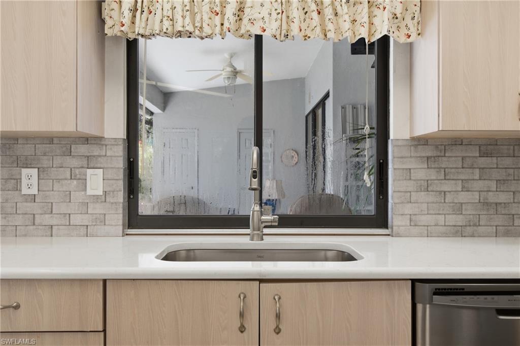 6040 Lake Grasmere Way Property Photo 19