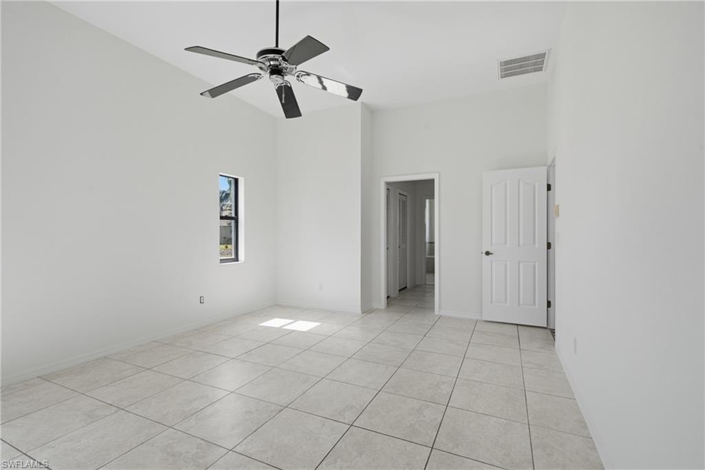 6040 Lake Grasmere Way Property Photo 24
