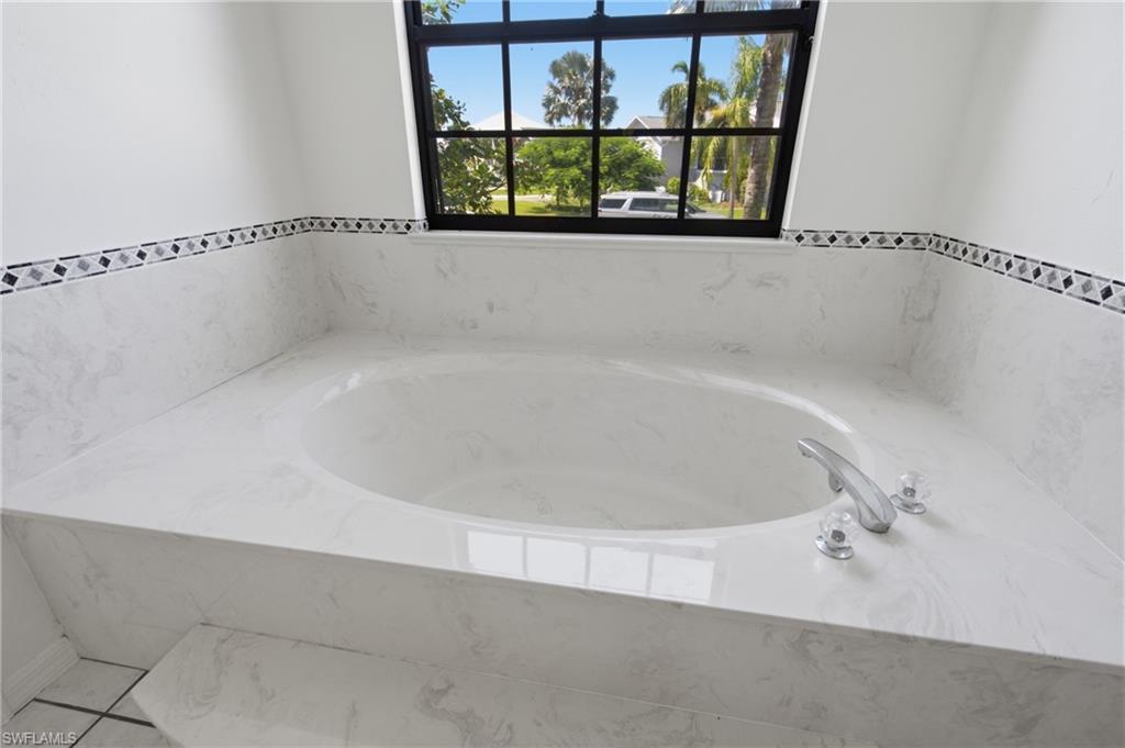 6040 Lake Grasmere Way Property Photo 26