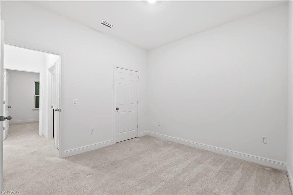 2844 27th St Property Photo 17