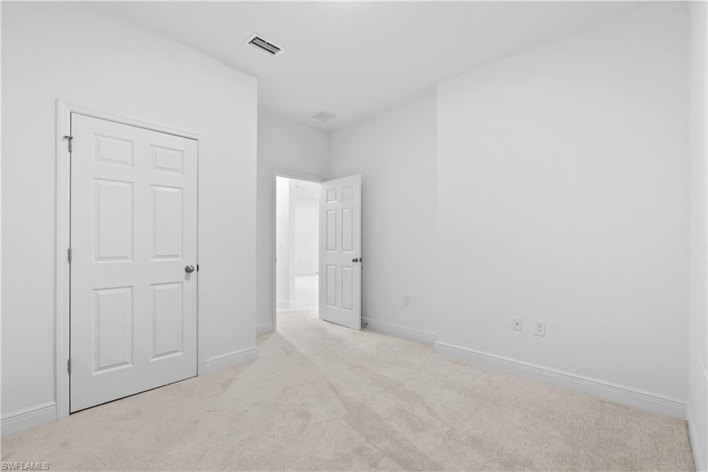 2844 27th St Property Photo 19