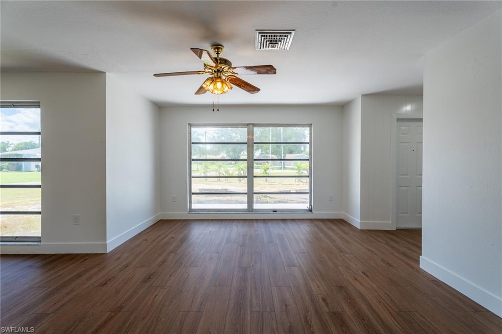 13002 10th St Property Photo 5