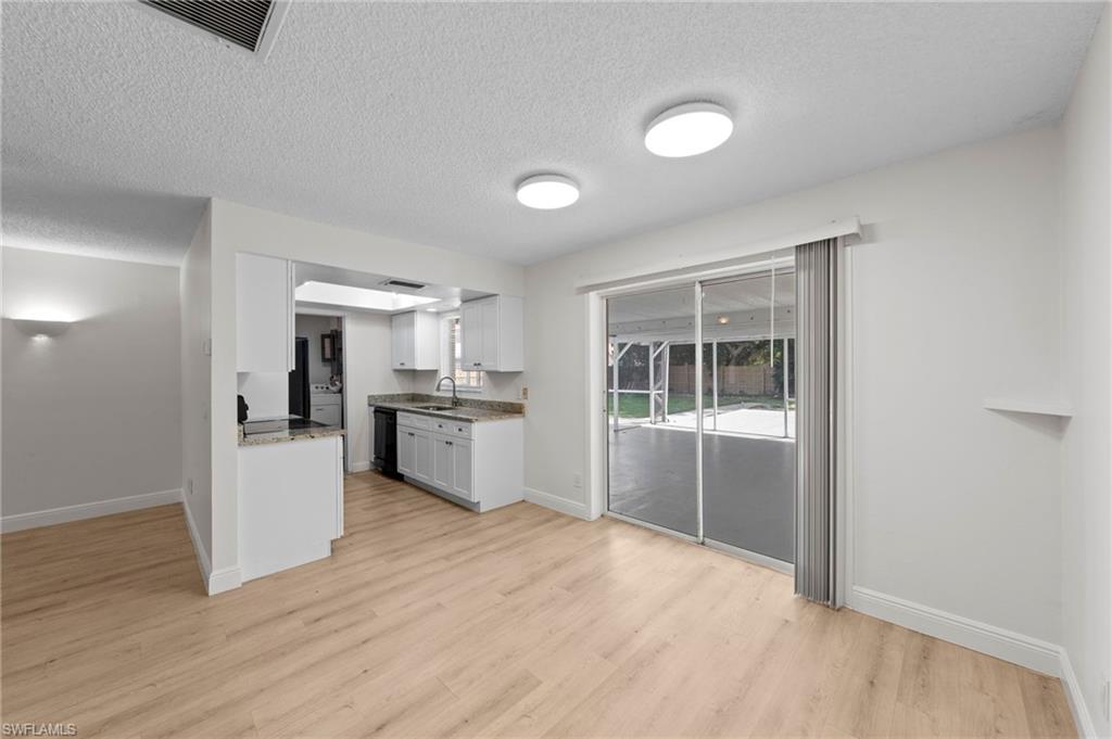 19235 Miami Blvd Property Photo 9