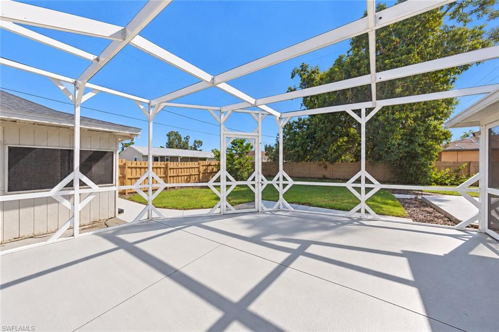 19235 Miami Blvd Property Photo 23