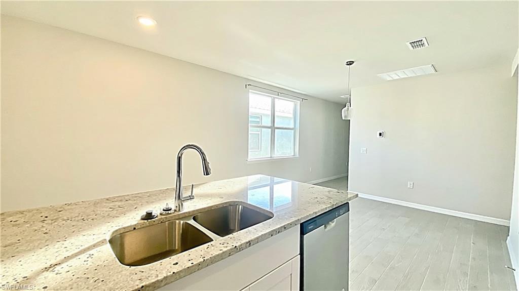 44230 Frontier Dr Property Photo 4