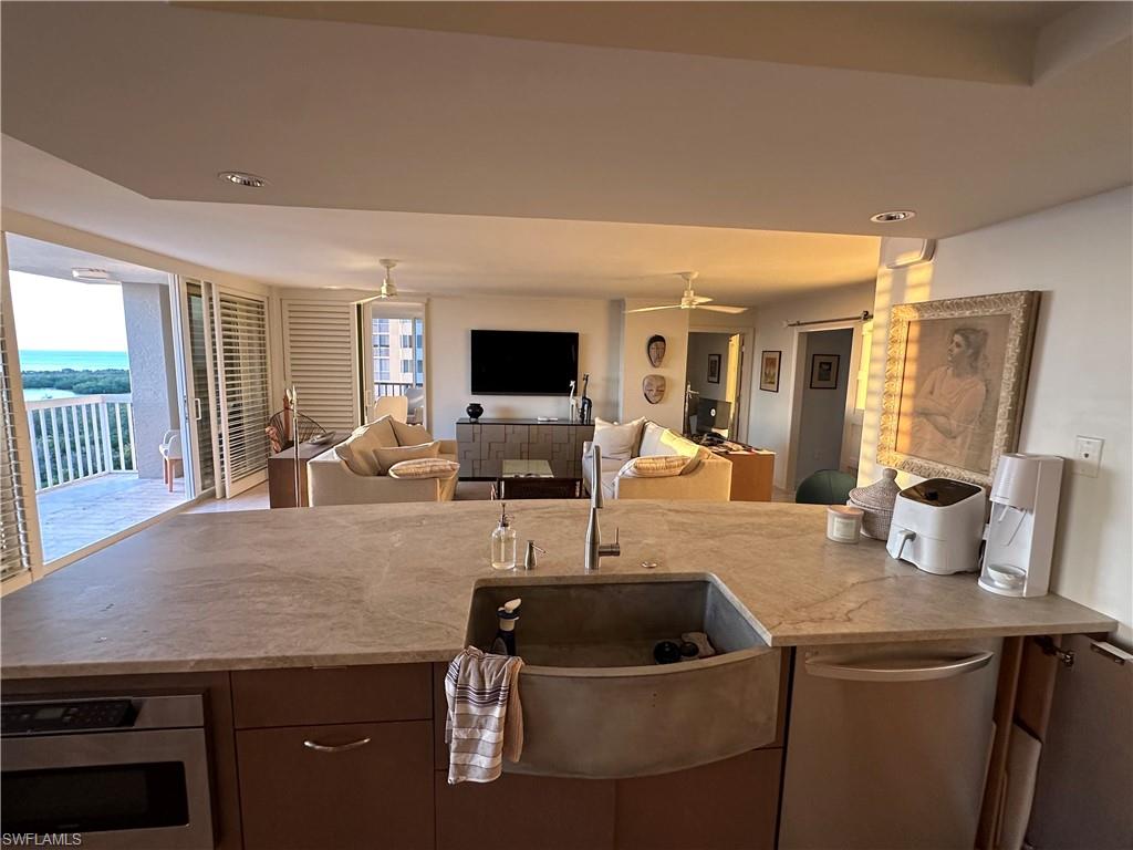 6585 Nicholas Blvd 1105 Property Photo 15