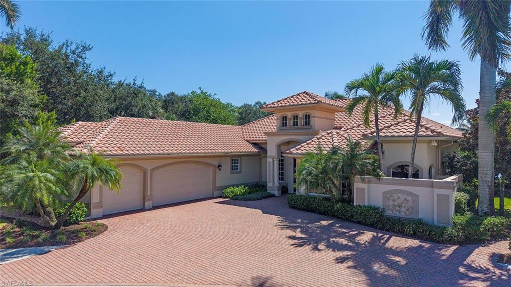 915 Spanish Moss Trl Property Photo 2