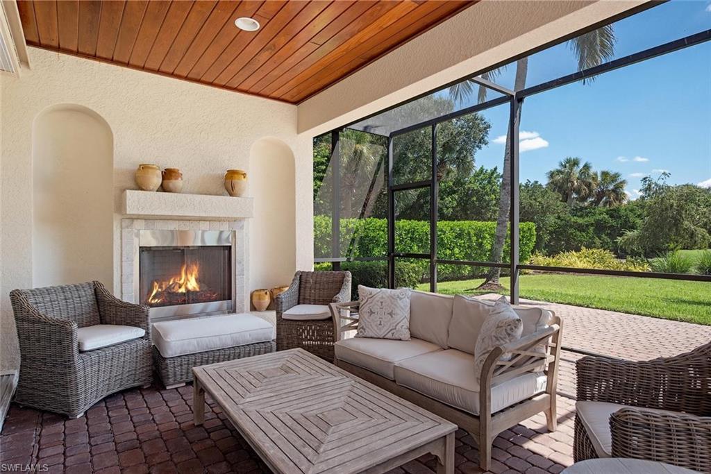 915 Spanish Moss Trl Property Photo 7