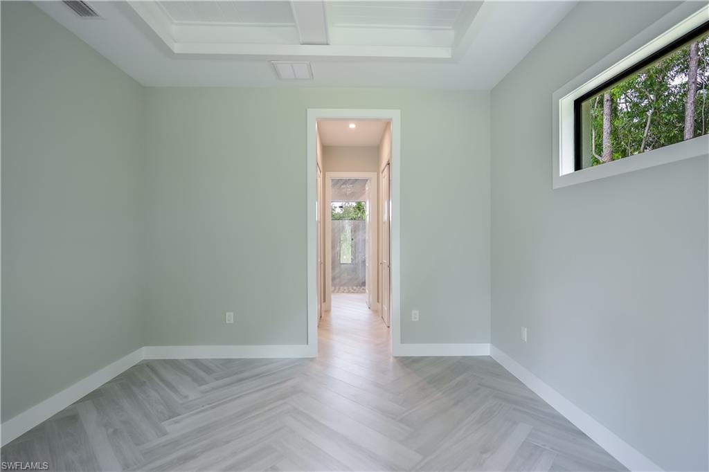 1871 24th Ave Ne Property Photo 13