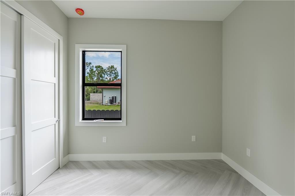 1871 24th Ave Ne Property Photo 30