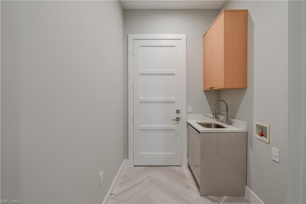1871 24th Ave Ne Property Photo 32