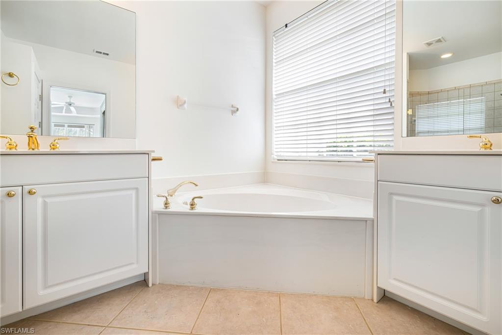 9279 Oak Strand Dr Property Photo 20