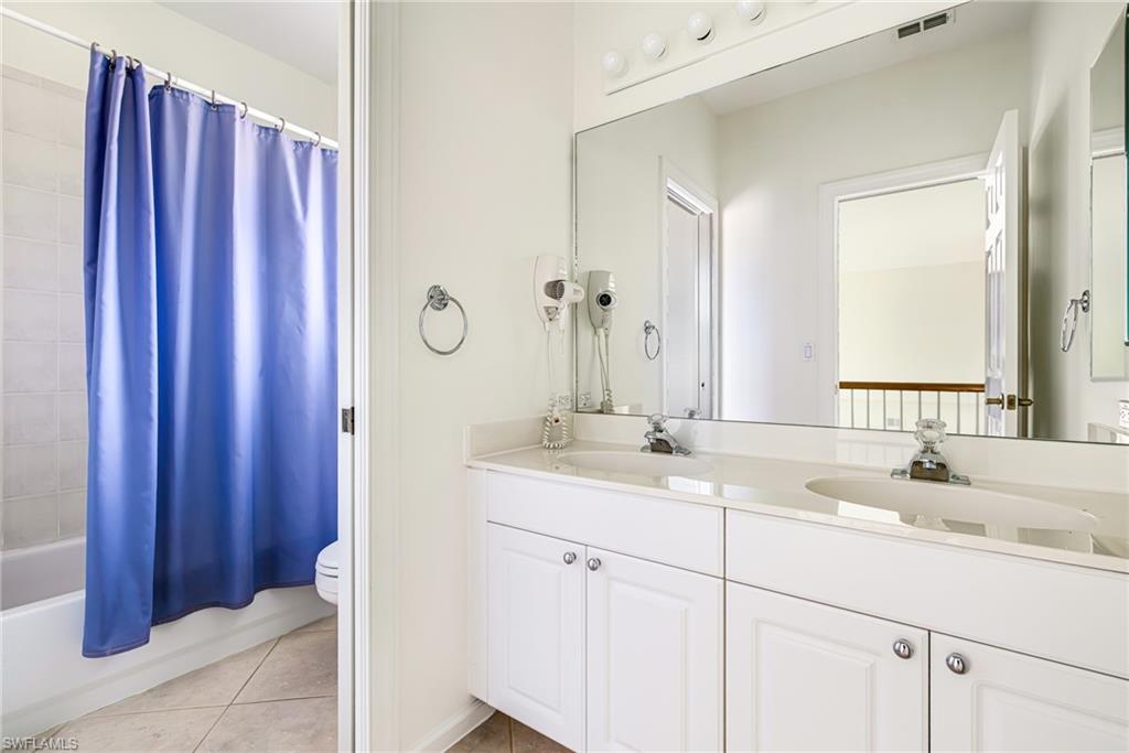 9279 Oak Strand Dr Property Photo 25