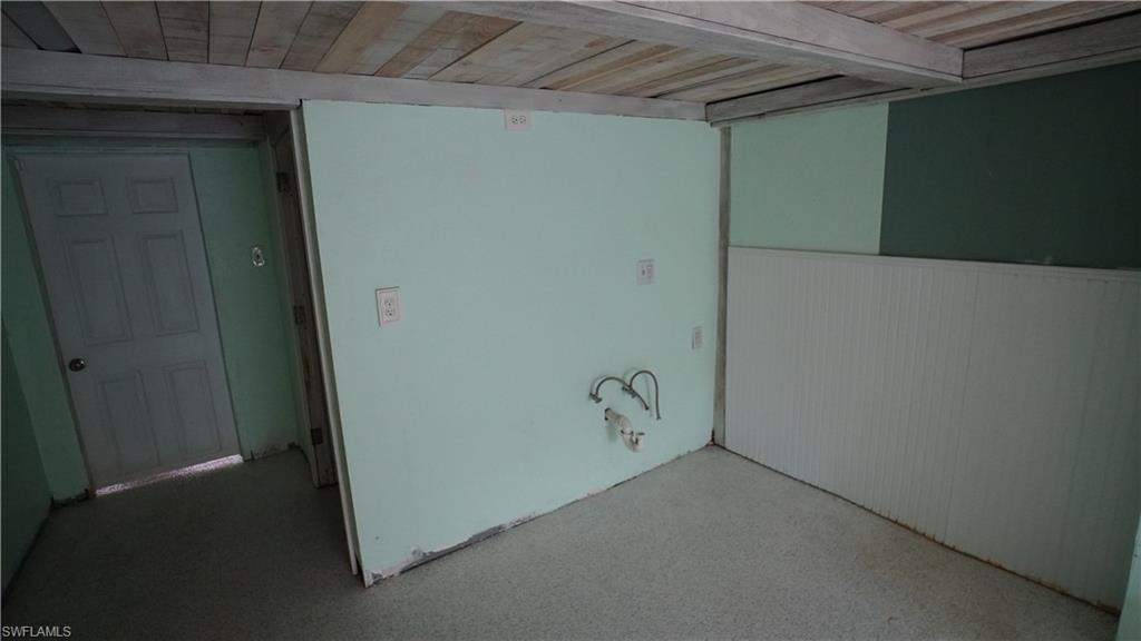 12861 Iona Rd Property Photo 14