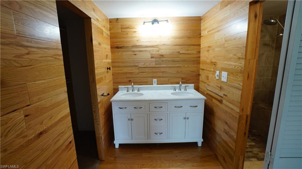 12861 Iona Rd Property Photo 23